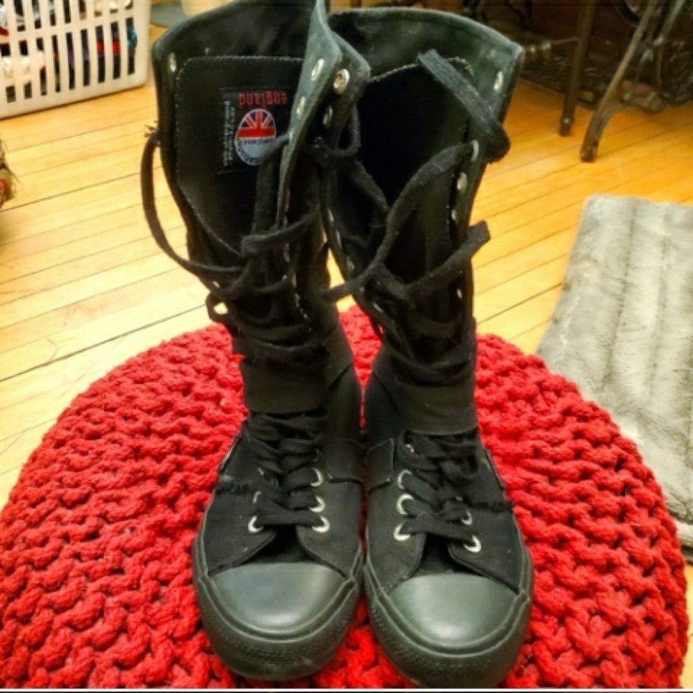 UNDERGROUND ENGLAND 18-Hole Canvas High-Tops / Boots (modified) - Picture 12 of 12